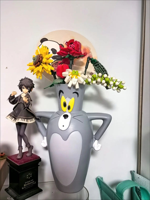 Cute Toms And Jerrys Cartoon Vase